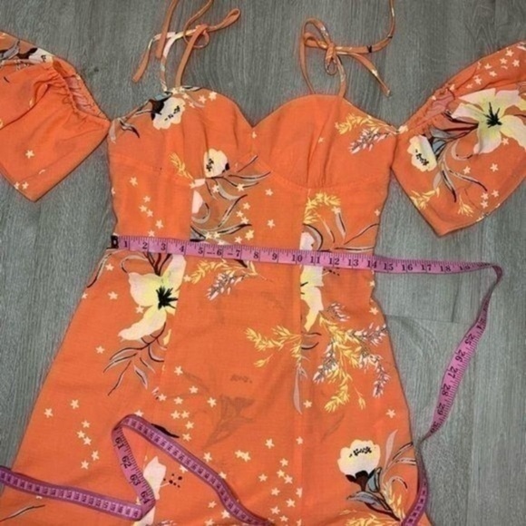 UO Boardwalk Cold-Shoulder Midi Dress - Picture 11 of 12